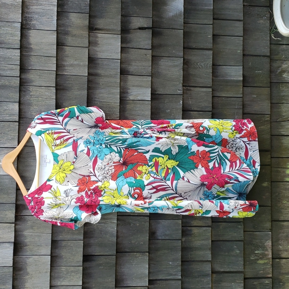 Lightweight Tropical Print Dress